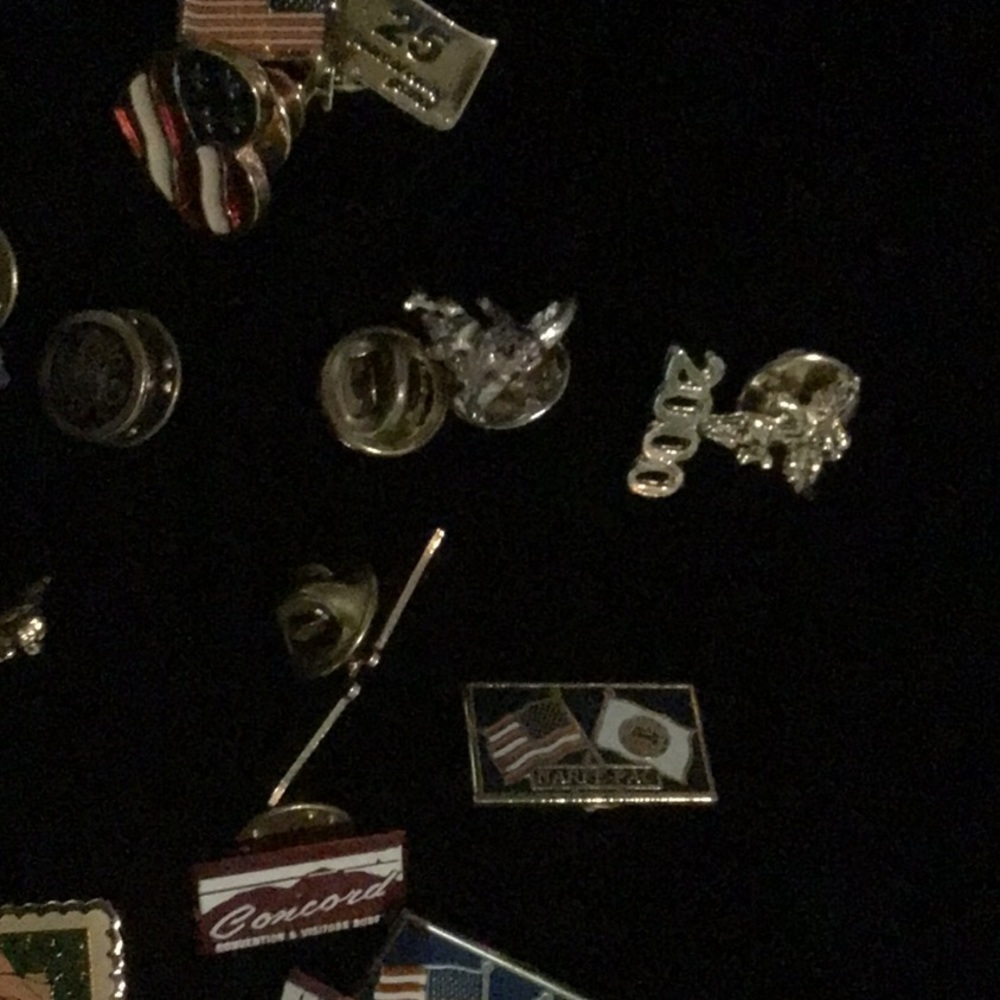 Assorted pins - Picture 3 of 4